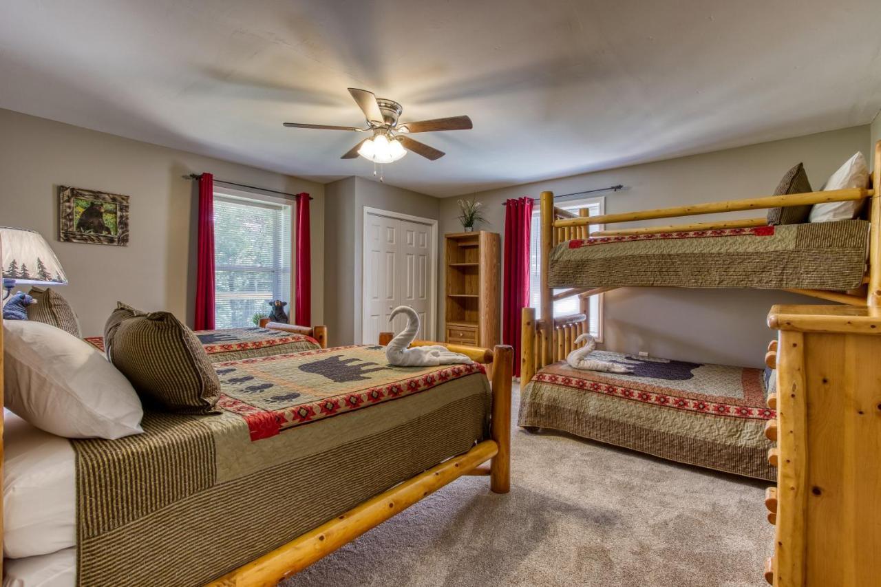 סביירוויל Fun & Games By Honeybearcabins 2Br/1Ba Sleeps 7 מראה חיצוני תמונה